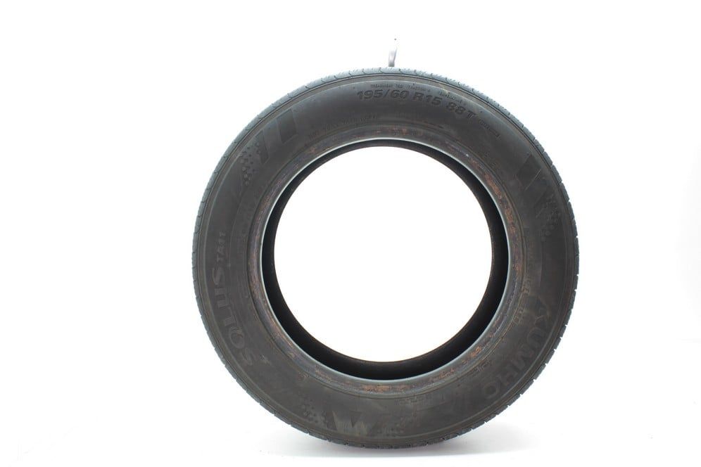 Used 195/60R15 Kumho Solus TA11 88T - 8/32 - Image 3