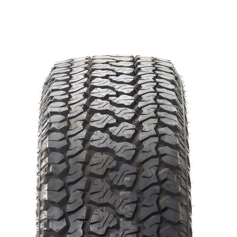 Set of (2) Driven Once LT 275/70R18 Kumho Road Venture AT51 125/122R E - 15/32 - Image 2