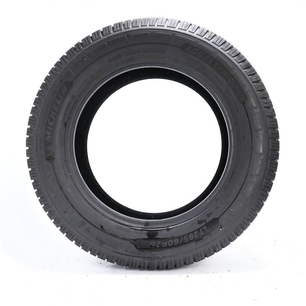 Used LT 285/60R20 Michelin Agilis CrossClimate  125/122R E - 10.5/32 - Image 3