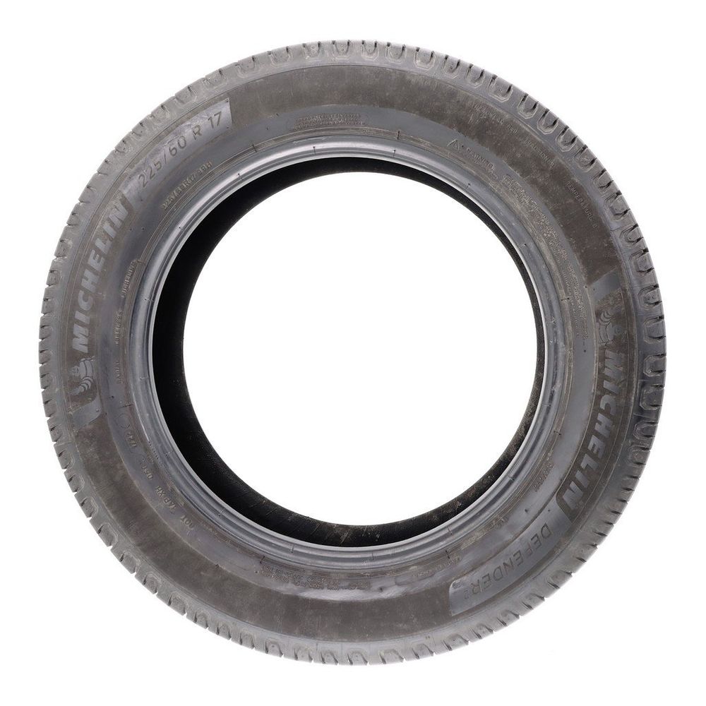 Set of (4) Used 225/60R17 Michelin Defender 2 99H - 7-7.5/32 - Image 4