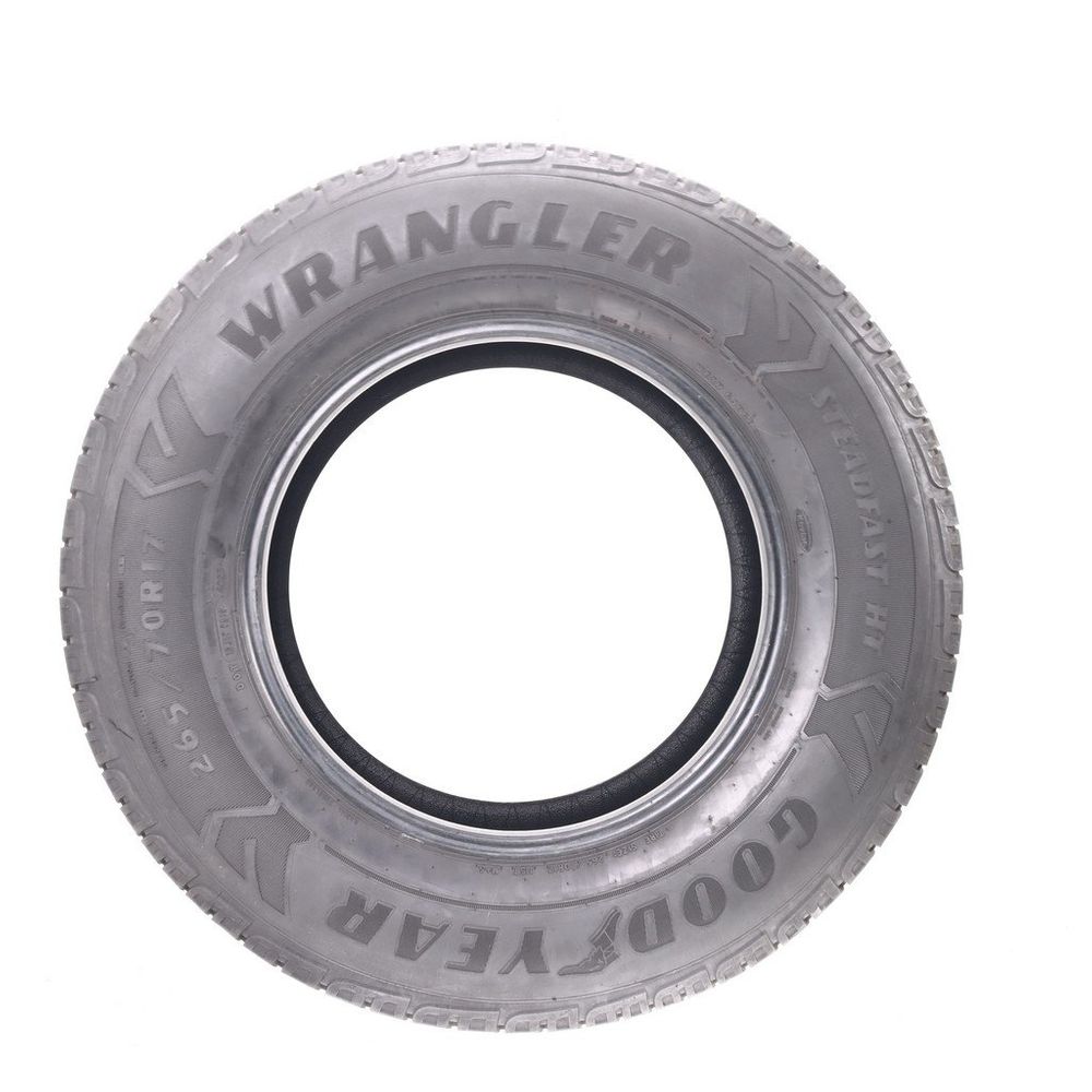Used 265/70R17 Goodyear Wrangler Steadfast HT Kevlar 115T - 7/32 - Image 3