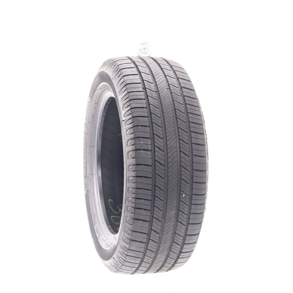 Set of (2) Used 235/55R17 Michelin Defender 2 99H - 10-10.5/32 - Image 4