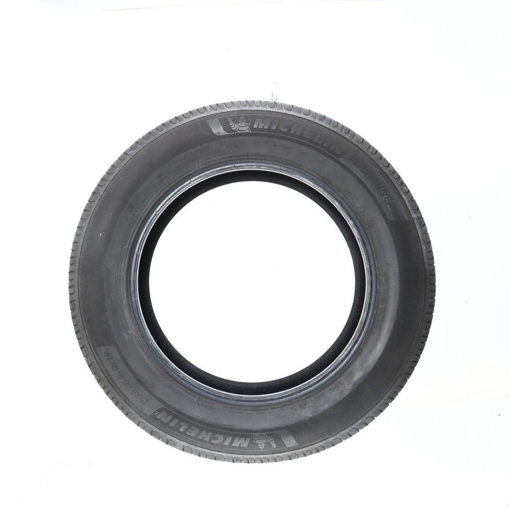 Set of (4) Used 235/65R18 Michelin Defender 2 106H - 7-8.5/32 - Image 3