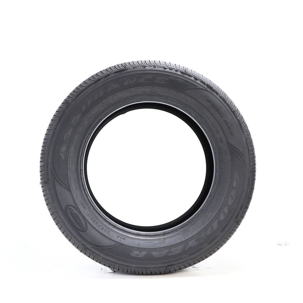 Driven Once 225/65R17 Goodyear Assurance CS Fuel Max 102H - 10.5/32 - Image 3