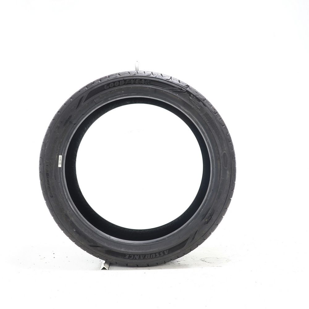 Used 235/40R19 Goodyear Assurance ComfortDrive 96V - 10.5/32 - Image 3