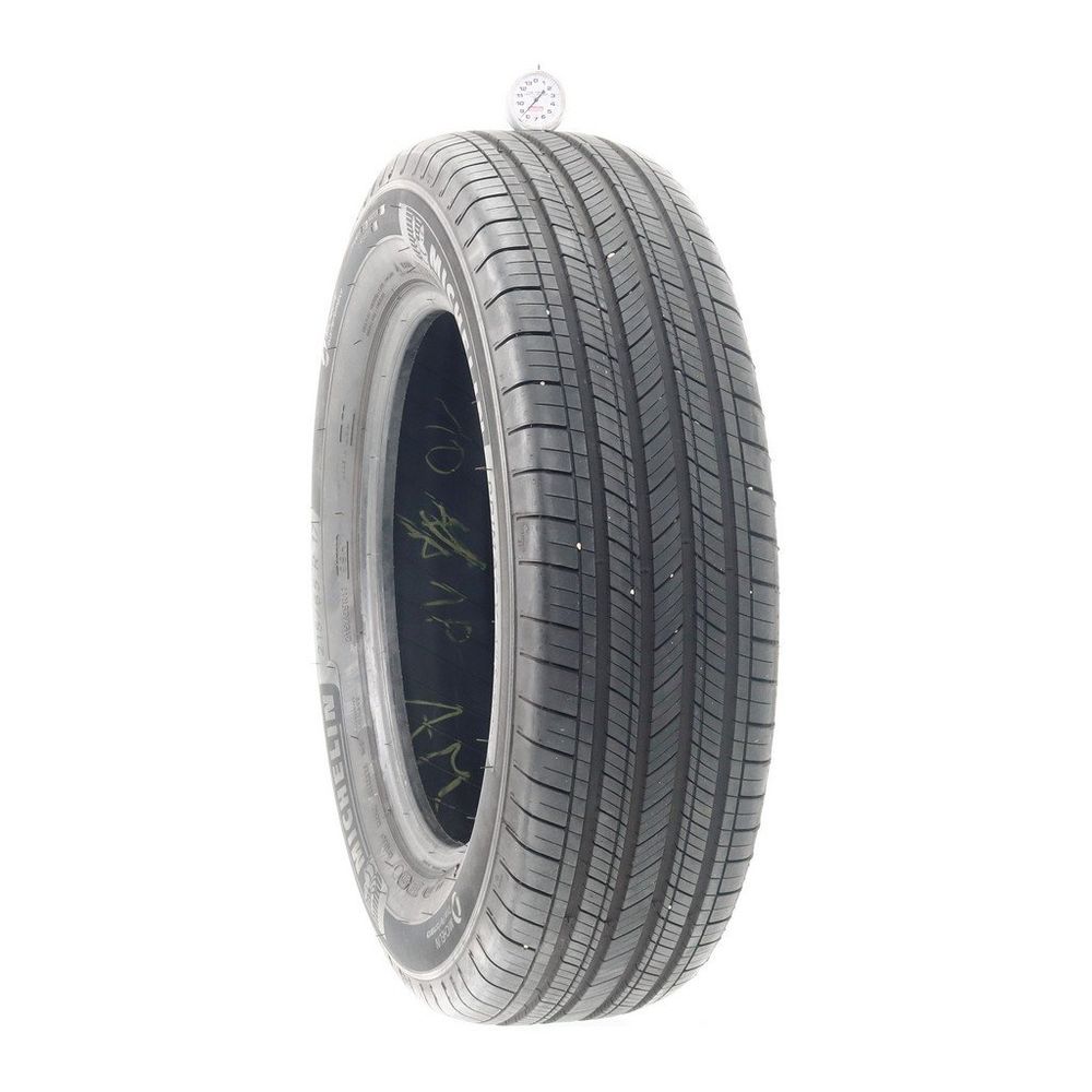 Set of (2) Used 215/65R17 Michelin Primacy All Season 99H - 8.5-9/32 - Image 1