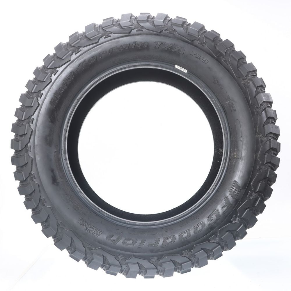 Used LT 325/60R20 BFGoodrich Mud-Terrain T/A KM3 126/123Q E - 9/32 - Image 3