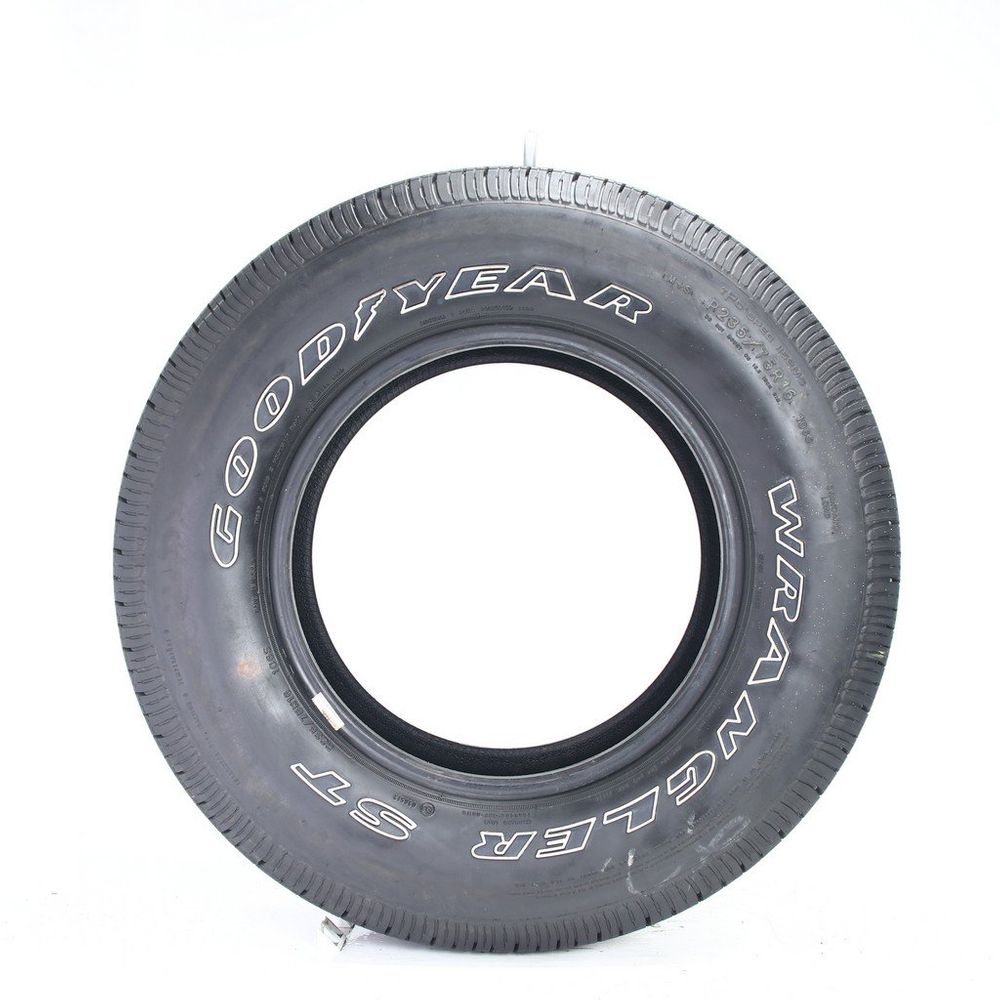 Used 235/75R16 Goodyear Wrangler ST 106S - 10.5/32 - Image 3
