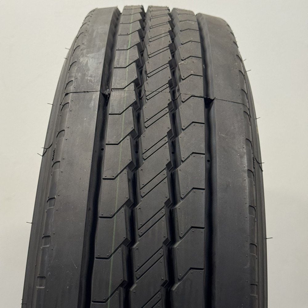 New 255/70R22.5 Blackhawk BTR03 140/137M - Image 2