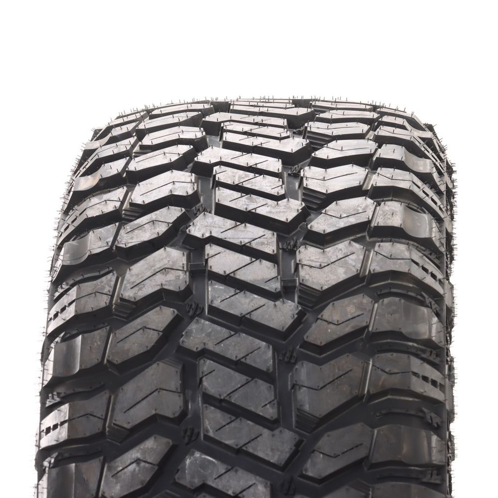 New LT 295/55R20 Radar Renegade R/T 123/120Q E - Image 2