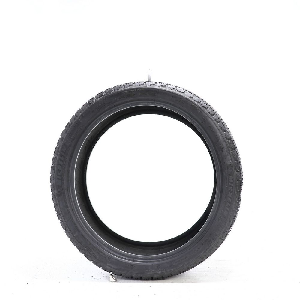 Set of (2) Used 235/40R19 Michelin X-Ice Snow 96H - 8/32 - Image 3