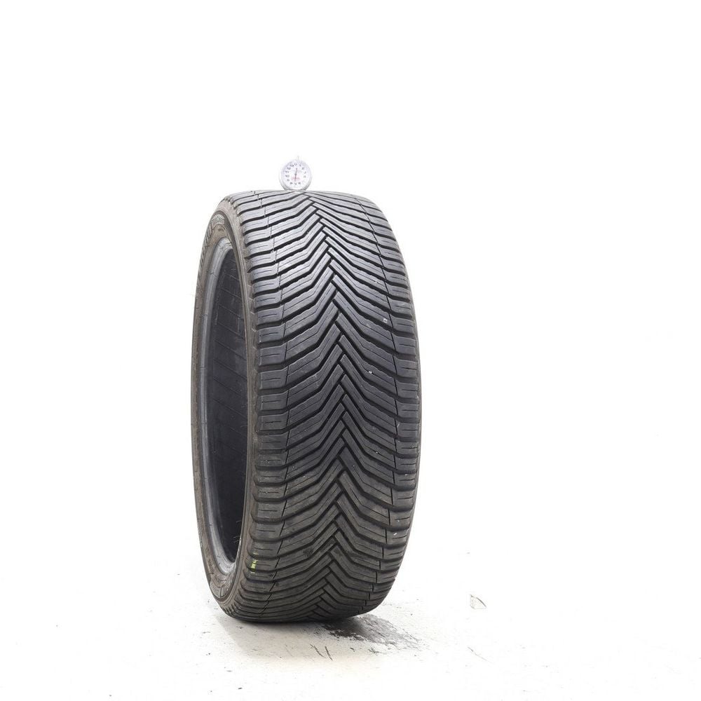 Set of (4) Used 235/40R19 Michelin CrossClimate 2 96V - 7-7.5/32 - Image 1