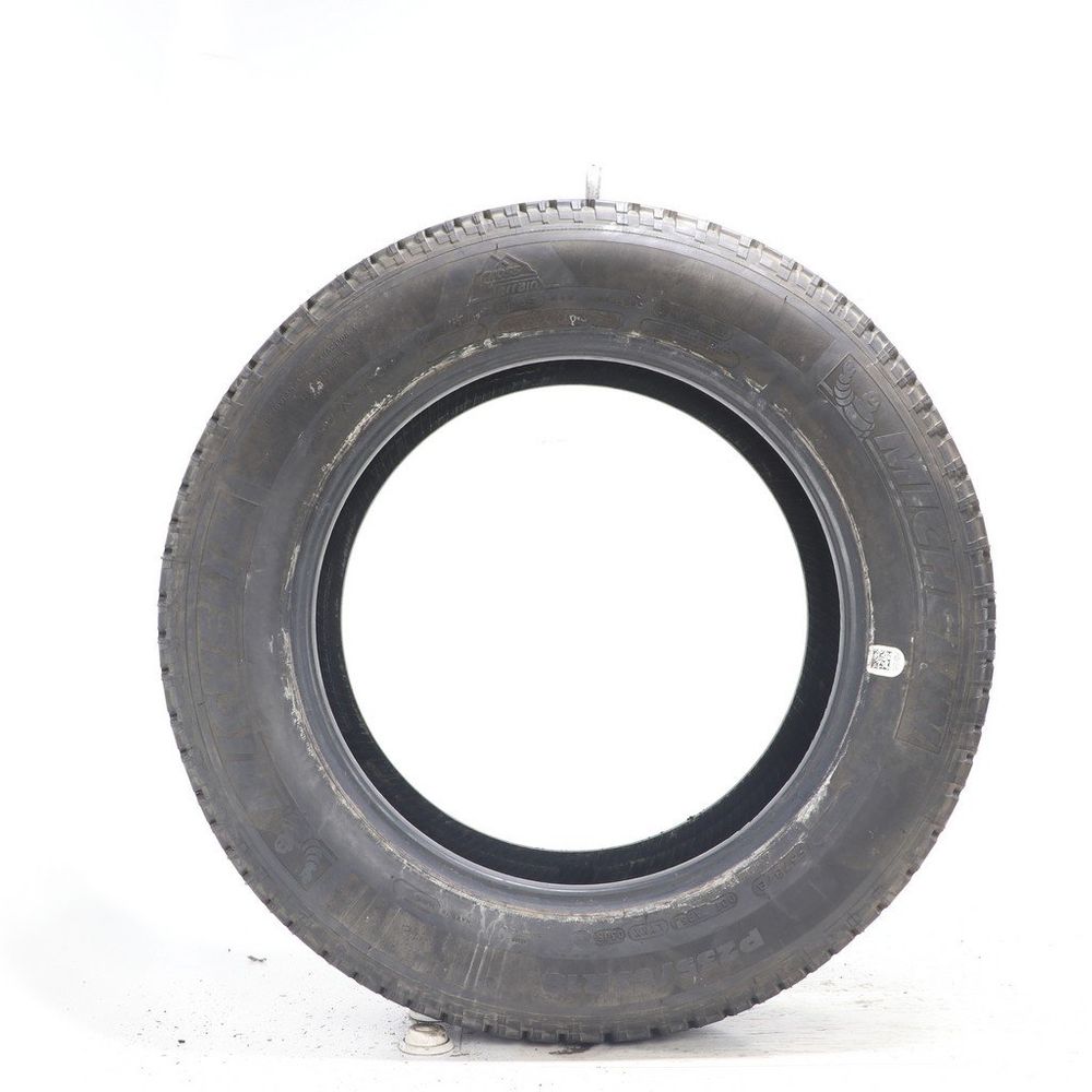 Used 235/65R18 Michelin Cross Terrain 104S - 10.5/32 - Image 3