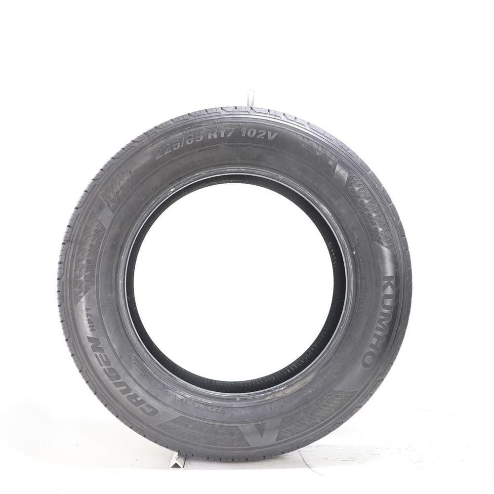 Set of (4) Used 225/65R17 Kumho Crugen HP71 102V - 8-8.5/32 - Image 6