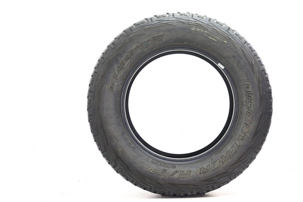 Used 265/65R18 Cooper Discoverer A/T3 114T - 8.5/32 - Image 3