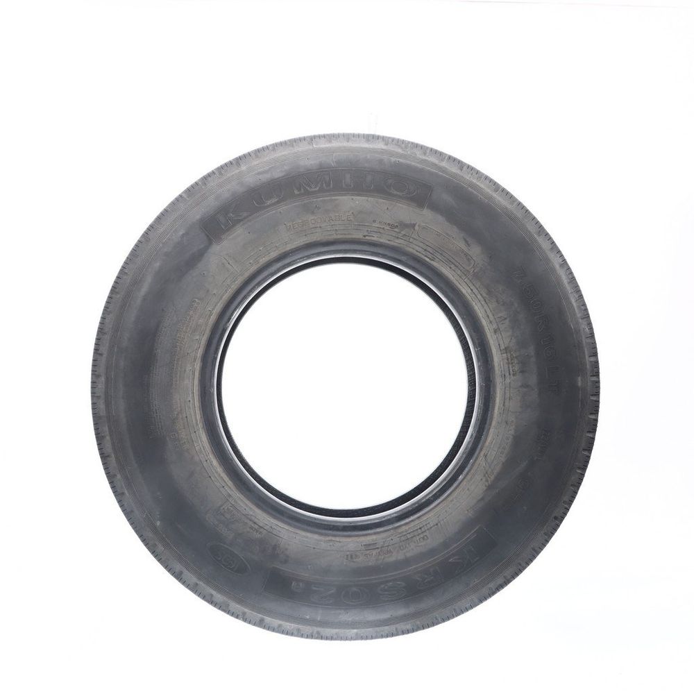 Used LT 7.5R16 Kumho KRS02a 122/121L C - 9/32 - Image 3