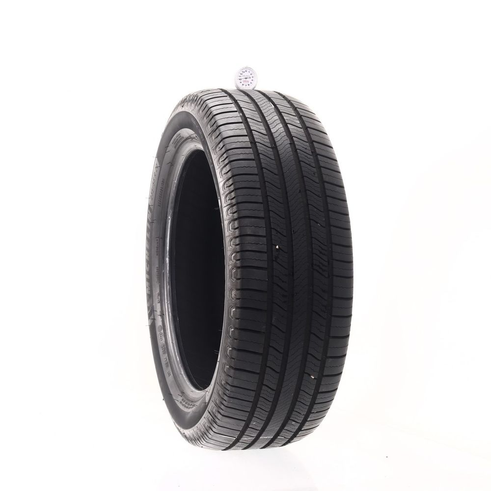 Set of (2) Used 235/55R20 Michelin Defender 2 102H - 9.5-10/32 - Image 4