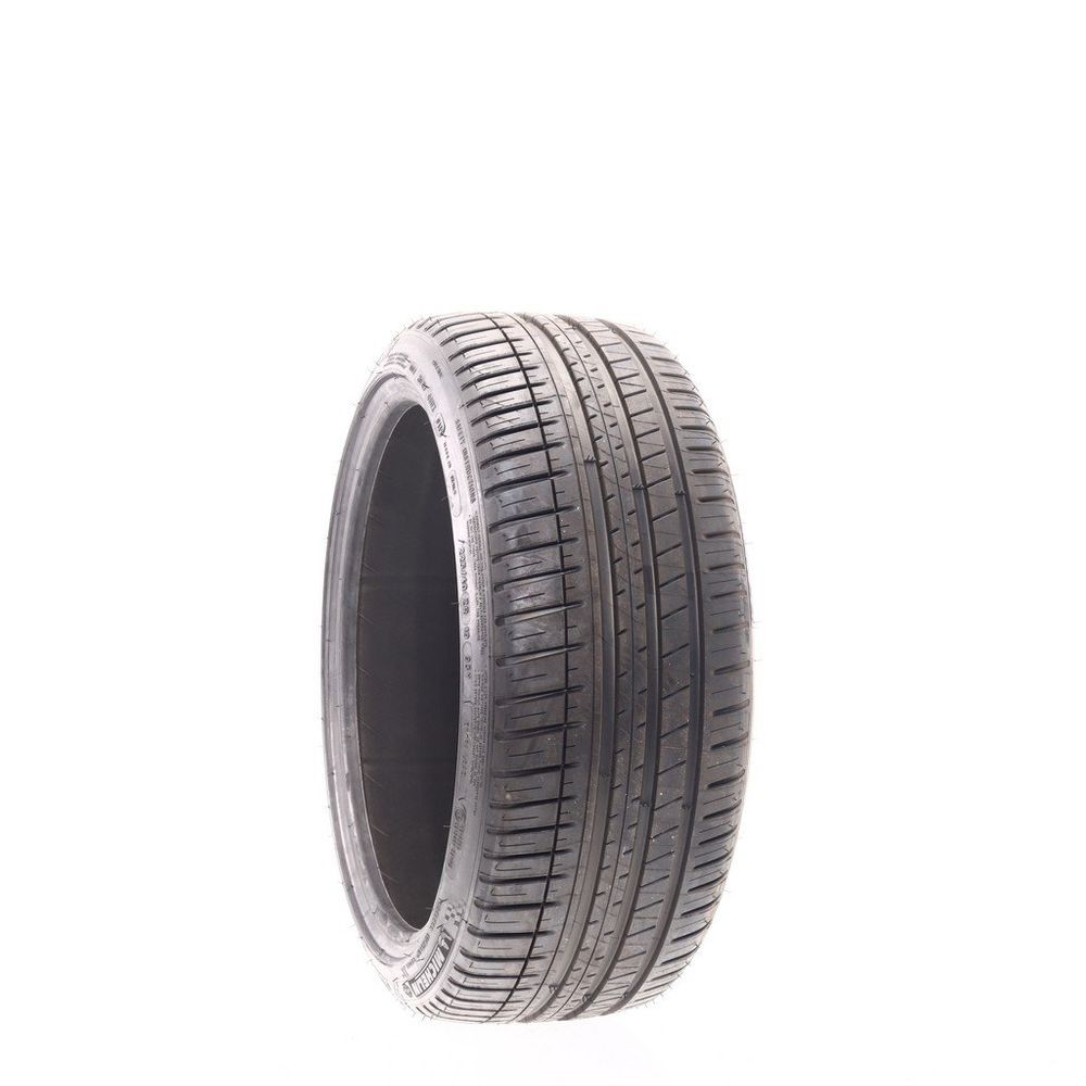 New 225/40ZR19 Michelin Pilot Sport 3 ZP 93Y - Image 1