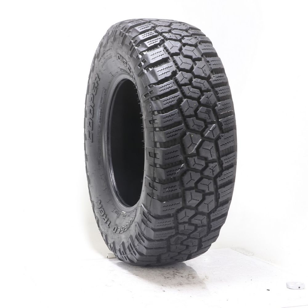 Used 285/70R17 Cooper Discoverer Rugged Trek 116T - 15/32 - Image 1
