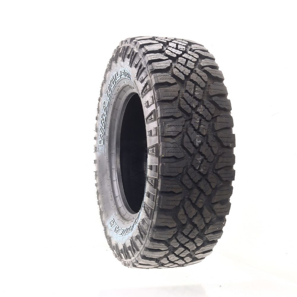 Set of (2) New LT 285/70R17 Goodyear Wrangler Duratrac 121/118Q E - 18/32 - Image 1