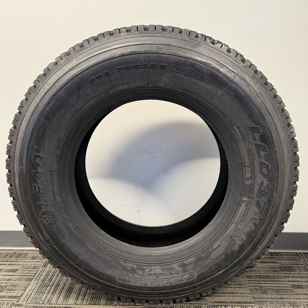 Set of (2) New 295/75R22.5 Leao LLD37E+ 144/141M - Image 3