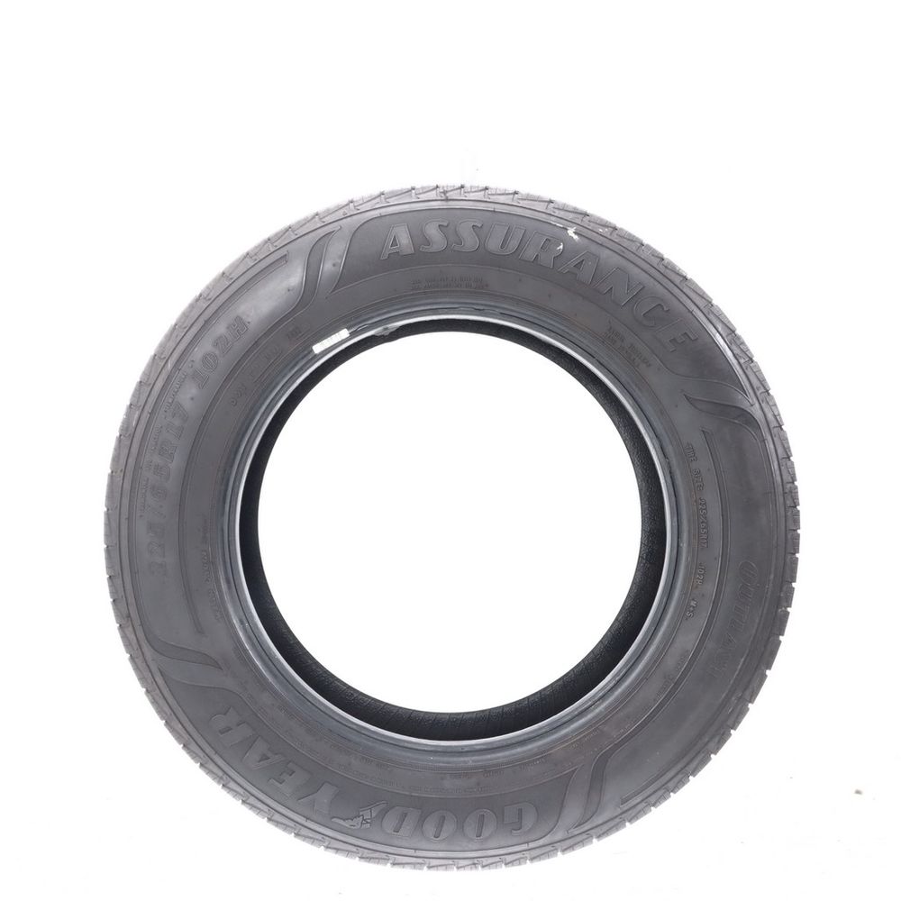 Used 225/65R17 Goodyear Assurance Outlast 102H - 8.5/32 - Image 3