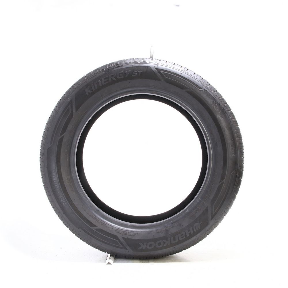 Set of (2) Used 225/60R18 Hankook Kinergy ST 100H - 5.5-6/32 - Image 3
