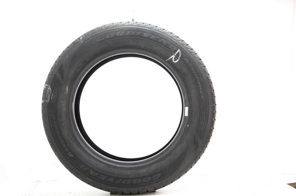 Set of (2) Used 235/60R18 Goodyear Assurance 102T - 9.5-10.5/32 - Image 2