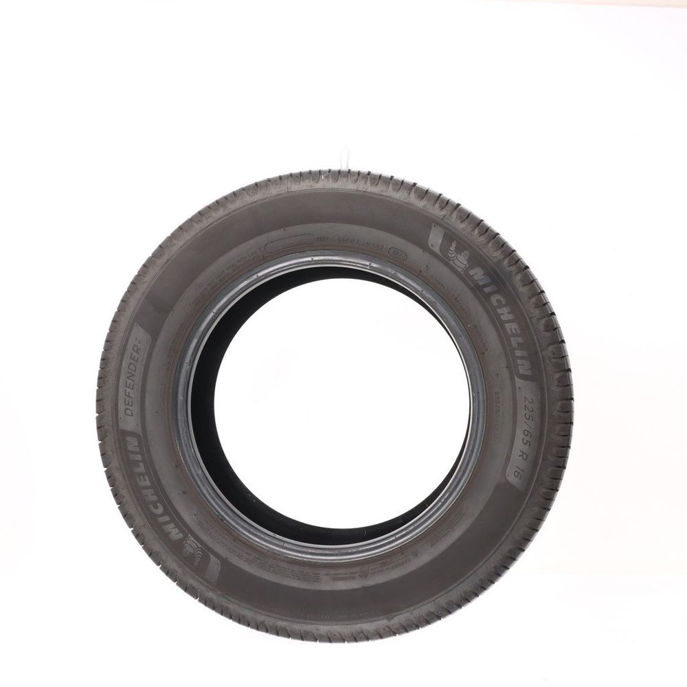 Used 225/65R16 Michelin Defender 2 100H - 9/32 - Image 3