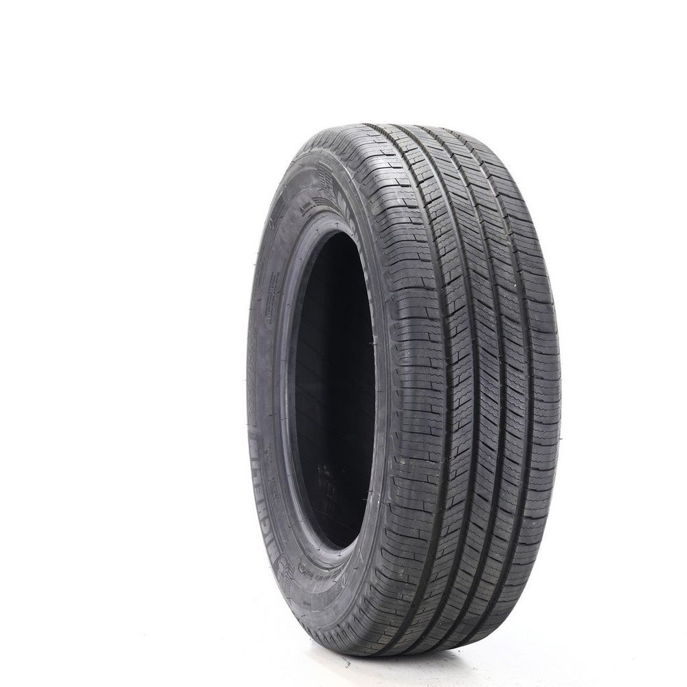 Set of (2) Driven Once 225/65R17 Michelin Defender T+H 102H - 10-10.5/32 - Image 4