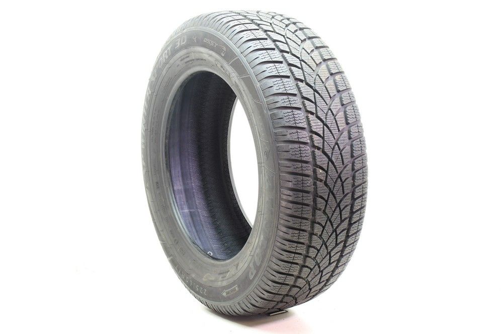 Set of (2) Driven Once 225/60R17 Dunlop SP Winter Sport 3D DSST Run Flat 99H - 9/32 - Image 1