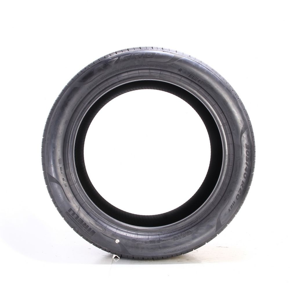 Set of (2) New 305/40R20 Pirelli P Zero pz4 Elect 112Y - Image 3
