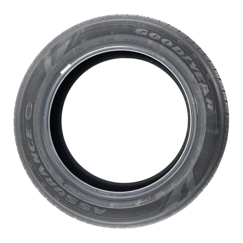 Set of (2) Used 225/55R17 Goodyear Assurance Fuel Max 95H - 5.5-6.5/32 - Image 3