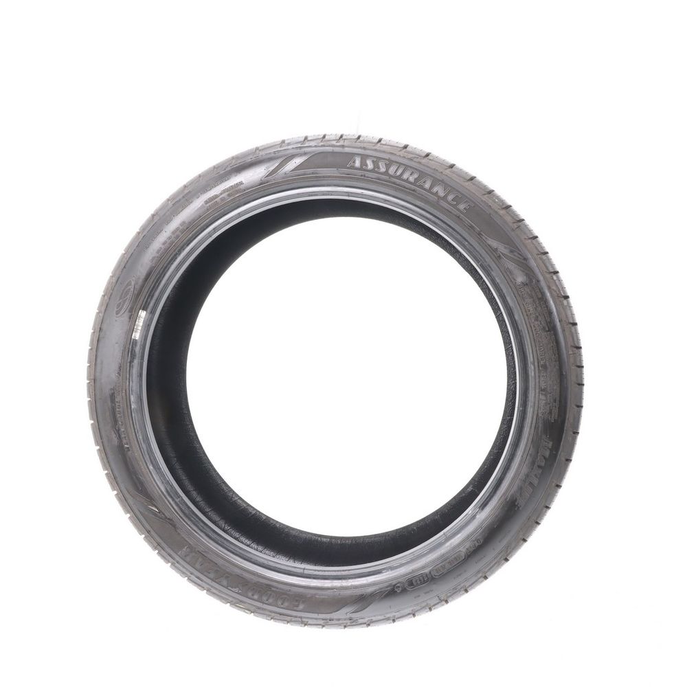 Used 235/40R19 Goodyear Assurance MaxLife 96V - 10.5/32 - Image 3
