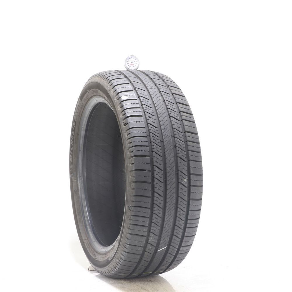 Used 235/45R19 Michelin Defender 2 99H - 9.5/32 - Image 1
