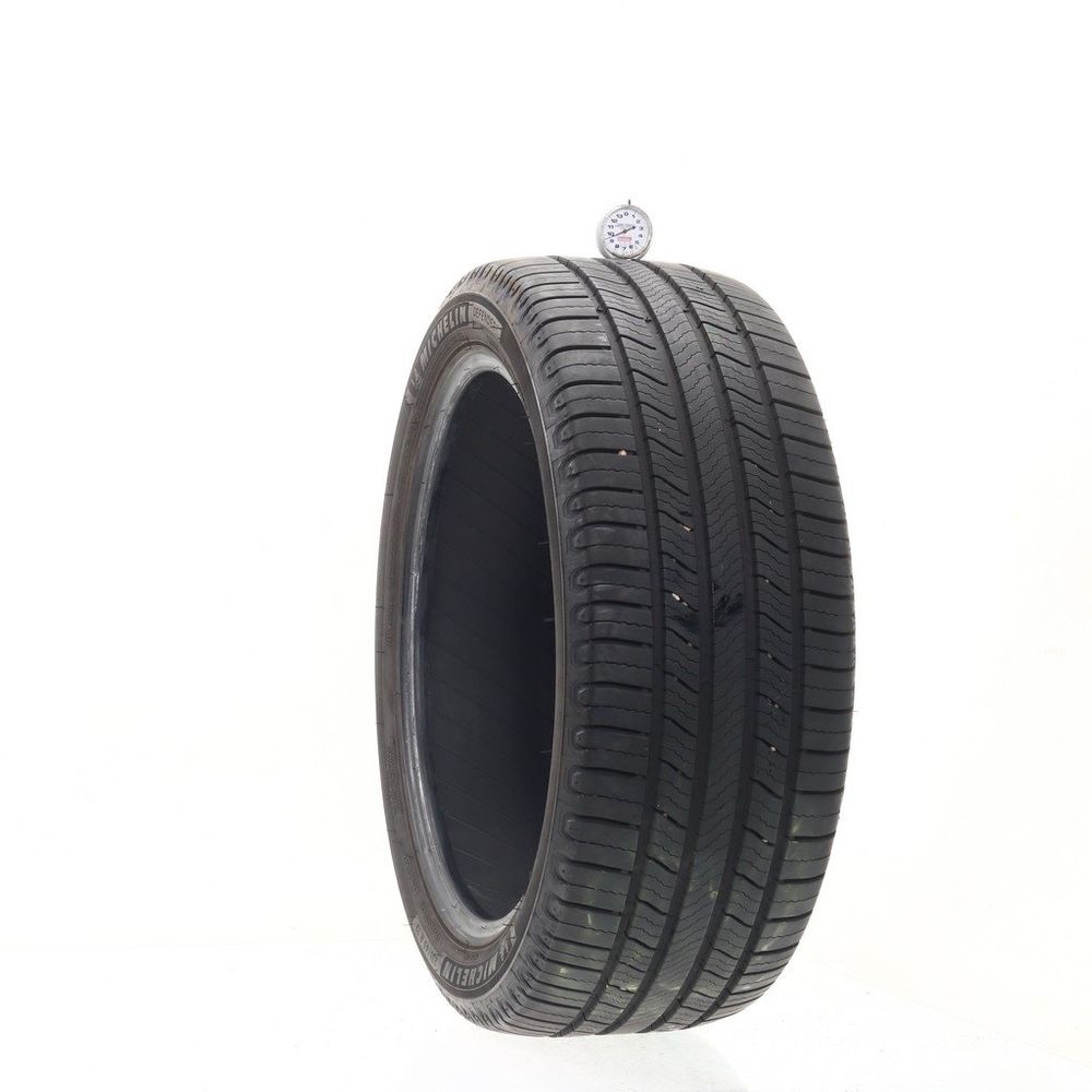 Used 235/45R19 Michelin Defender 2 99H - 9.5/32 - Image 1