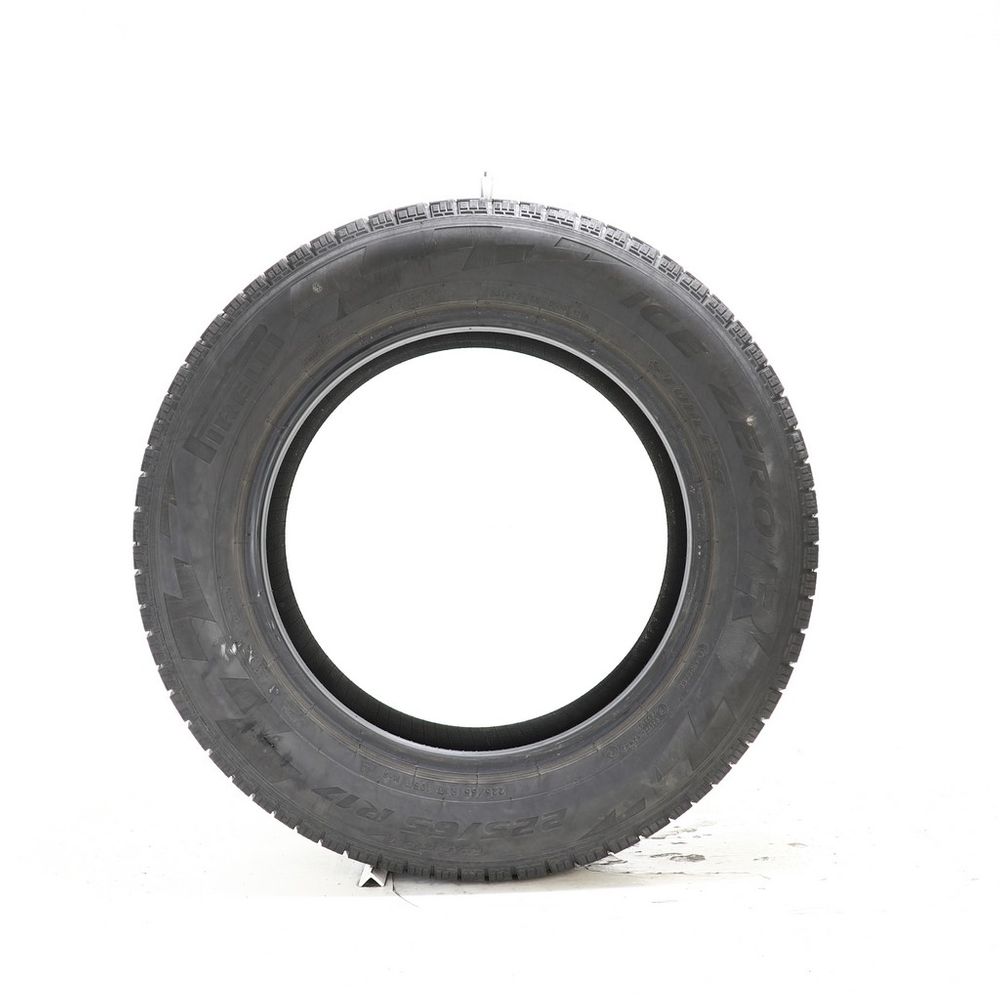 Used 225/65R17 Pirelli Ice Zero FR 106T - 4.5/32 - Image 3