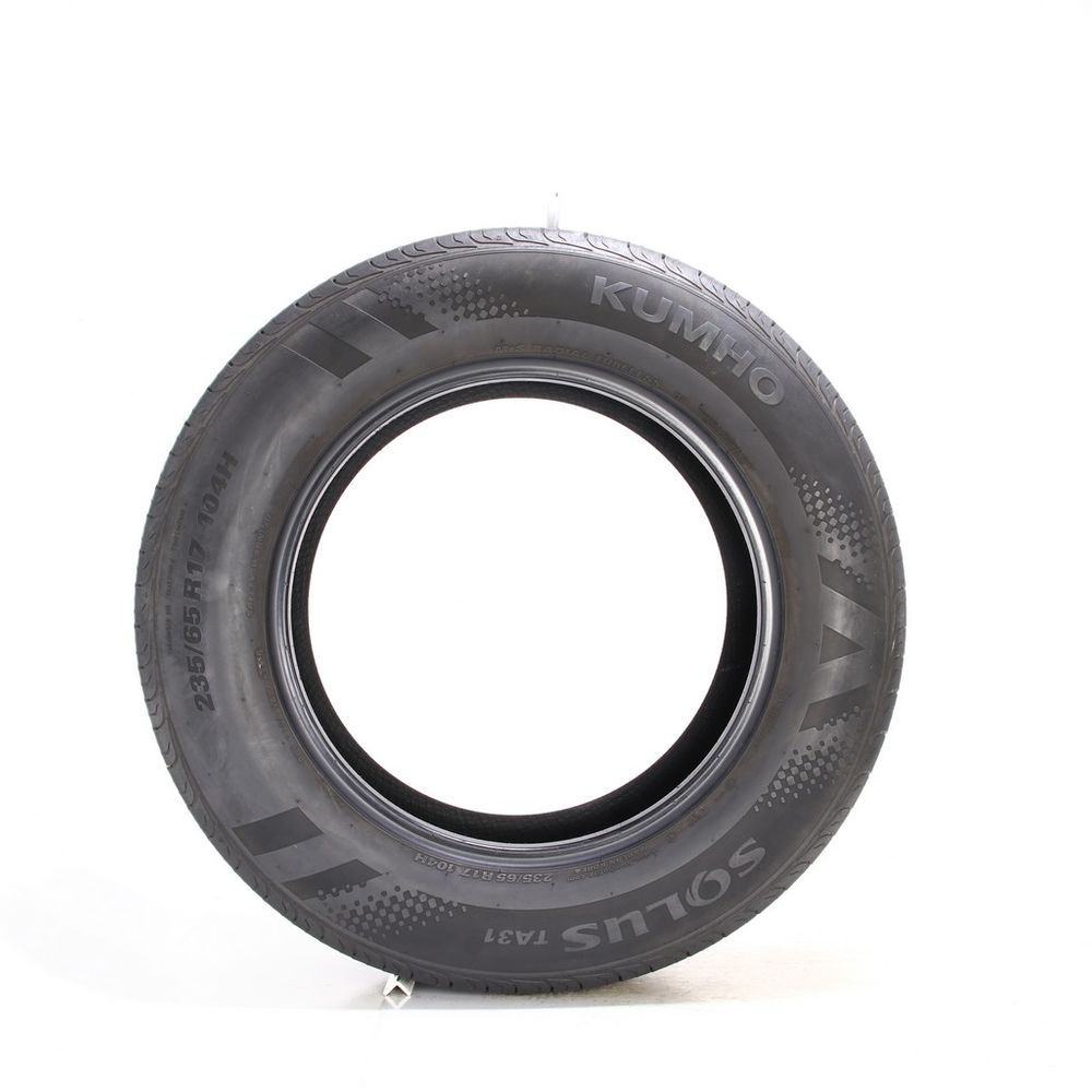 Set of (2) Used 235/65R17 Kumho Solus TA31 104H - 6-7.5/32 - Image 6