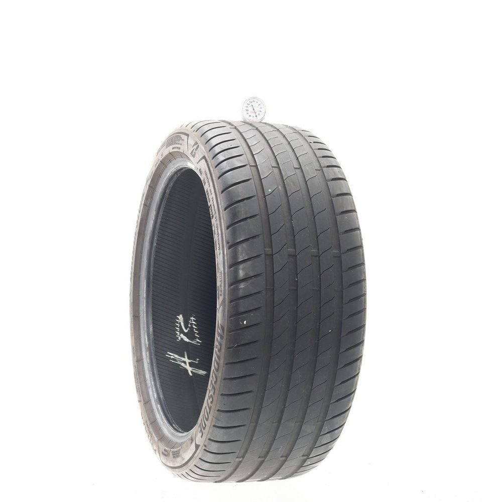 Set of (2) Used 255/40R20 Bridgestone Potenza Sport AO Enliten 101Y - 6-7/32 - Image 1