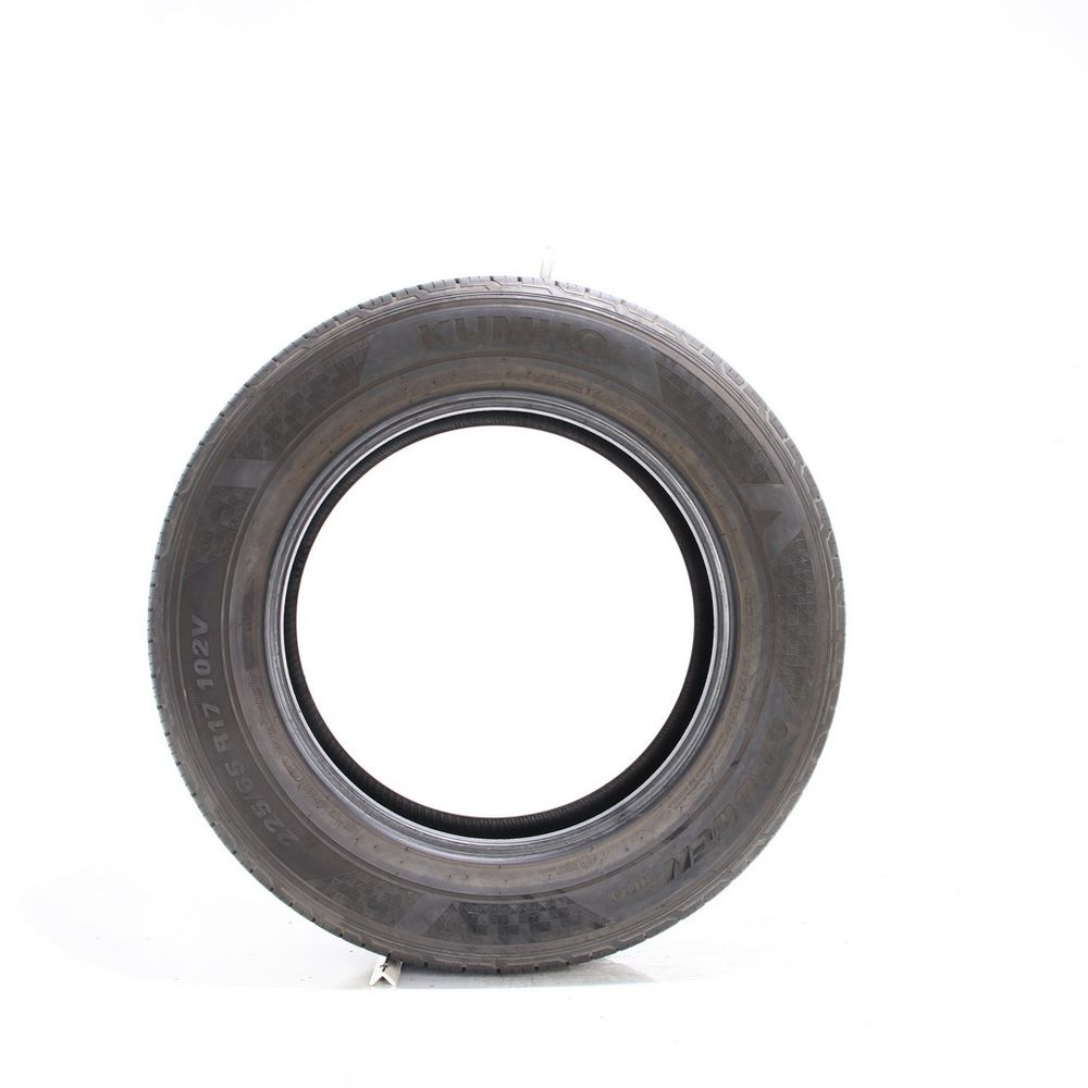 Used 225/65R17 Kumho Crugen HP71 102V - 9/32 - Image 3