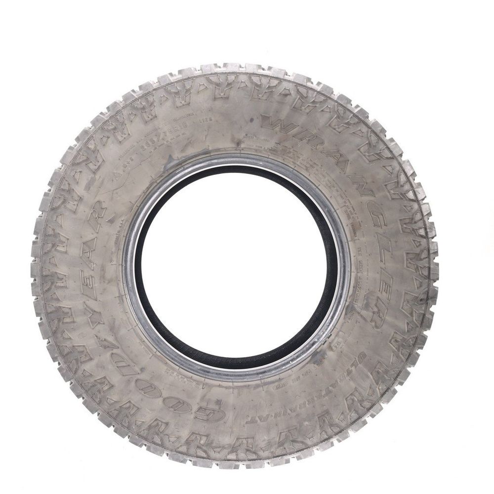 Set of (2) Used 265/75R16 Goodyear Wrangler Ultra Terrain AT 116S - 7-8.5/32 - Image 3