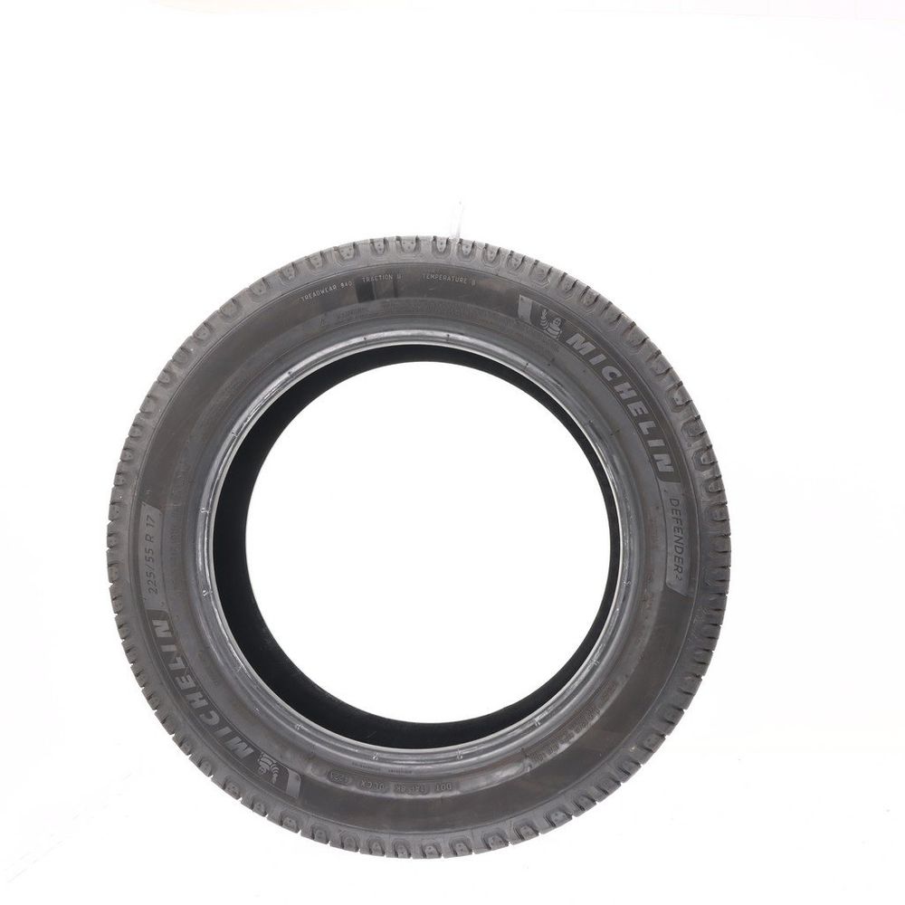 Set of (2) Used 225/55R17 Michelin Defender 2 101H - 10-10.5/32 - Image 3