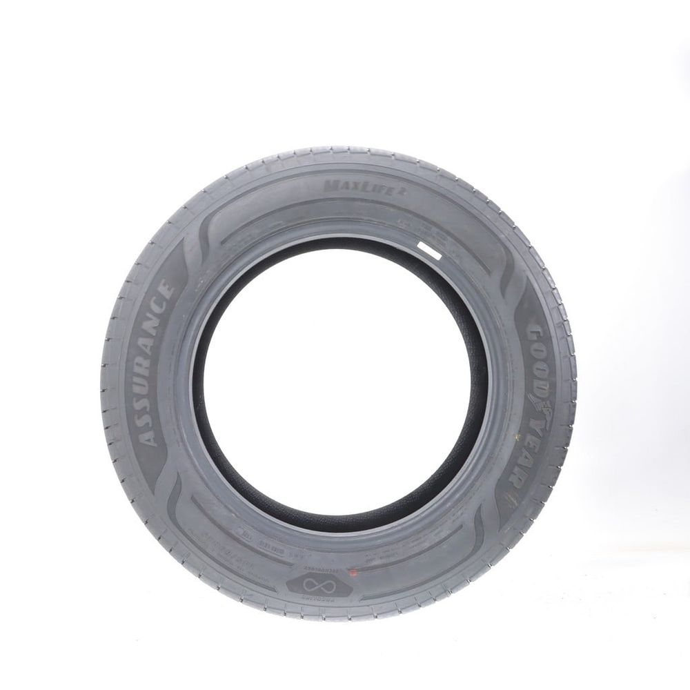 New 245/60R18 Goodyear Assurance MaxLife 2  105V - Image 3