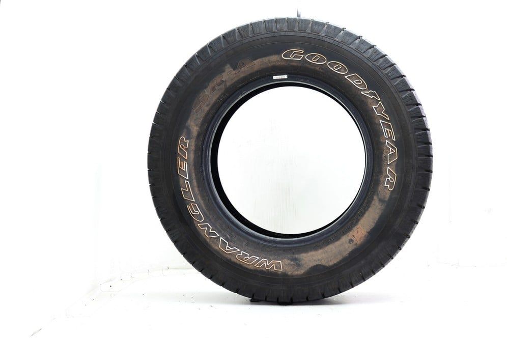 Used LT 265/70R17 Goodyear Wrangler SR-A 121/118R E - 10/32 - Image 3