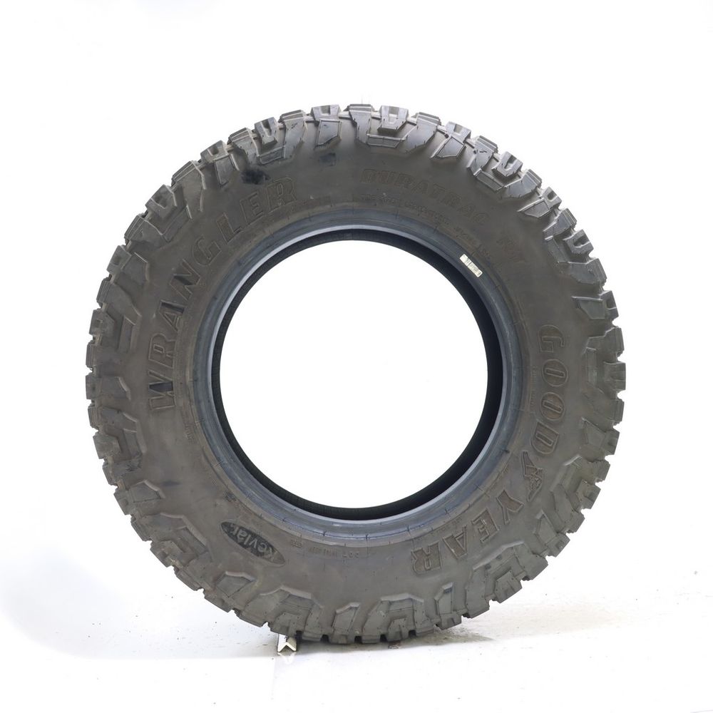 Used LT 245/75R17 Goodyear Wrangler Duratrac RT Kevlar 121/118S E - 12.5/32 - Image 3