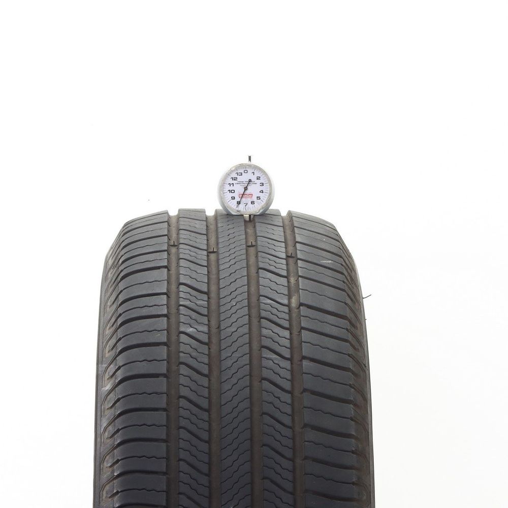 Set of (4) Used 235/65R17 Michelin Defender 2 104H - 8-9.5/32 - Image 2