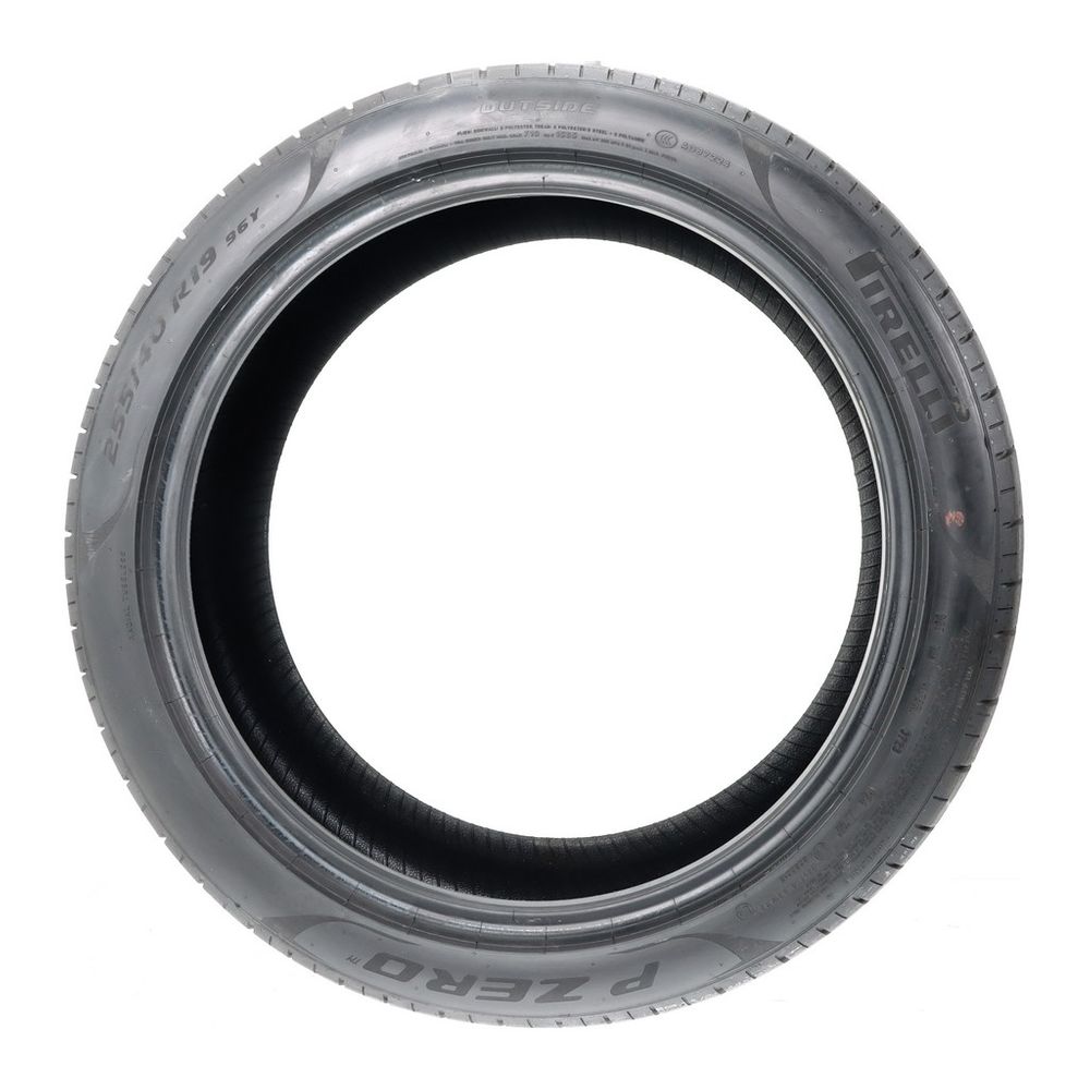 Used 255/40R19 Pirelli P Zero PZ4 96Y - 9.5/32 - Image 3