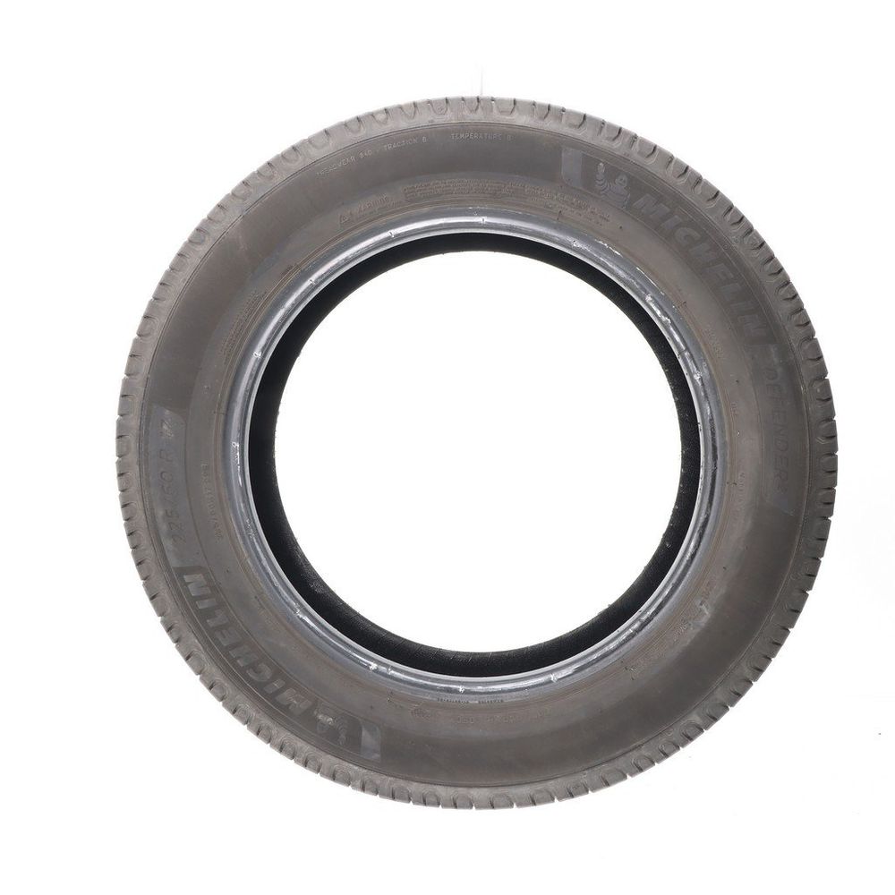 Set of (4) Used 225/60R17 Michelin Defender 2 99H - 7-8.5/32 - Image 9