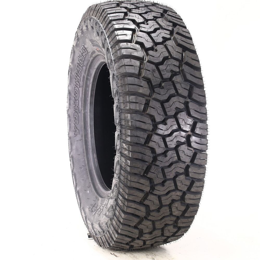New LT 285/70R17 Yokohama Geolandar X-AT 121/118Q E - 17/32 - Image 1