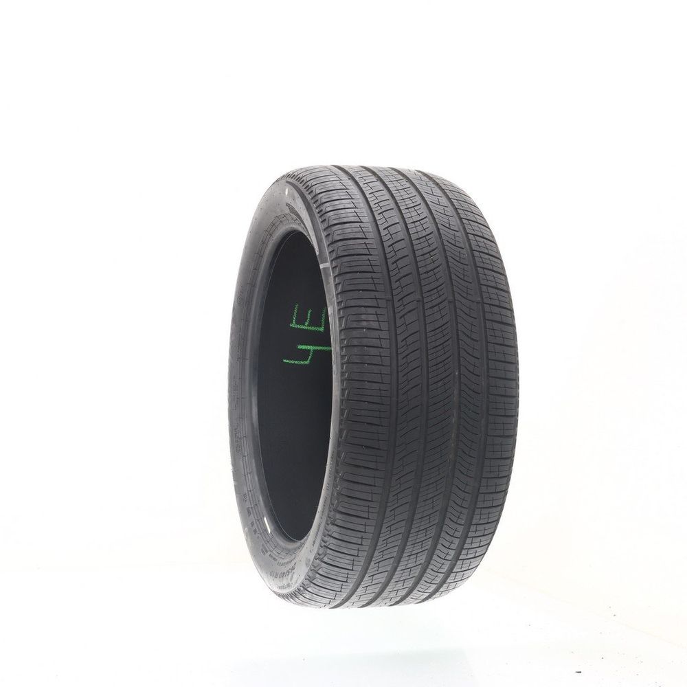 Set of (2) Driven Once 265/40R19 Pirelli P Zero MS MO1 Ext Run flat 102V - 8.5/32 - Image 1